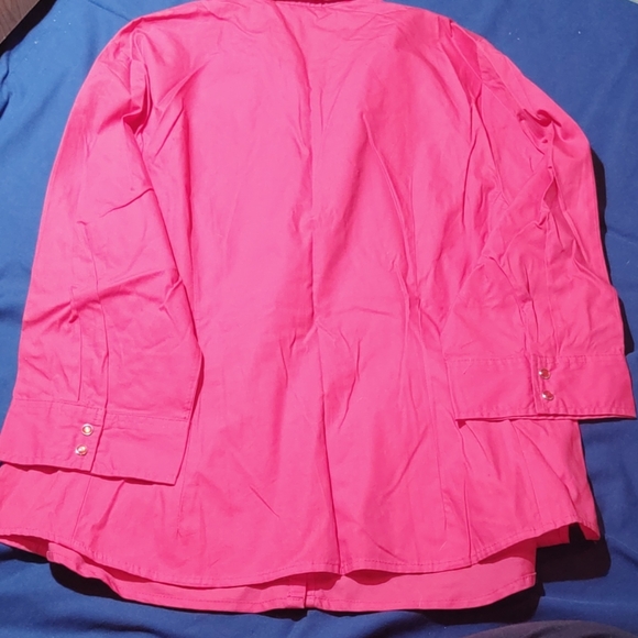 Red blouse - Picture 3 of 3